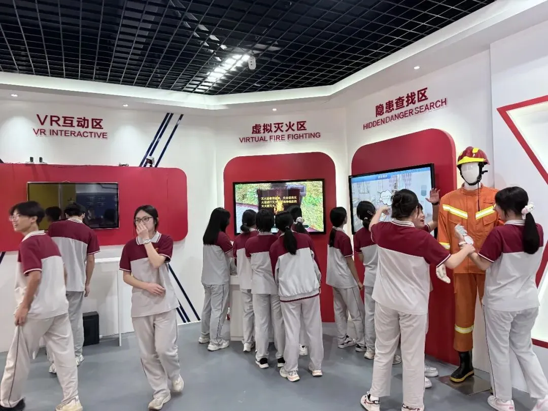 丰顺中学举行中考百日誓师大会丨实验中学组织学生参观法治教育基地 第4张