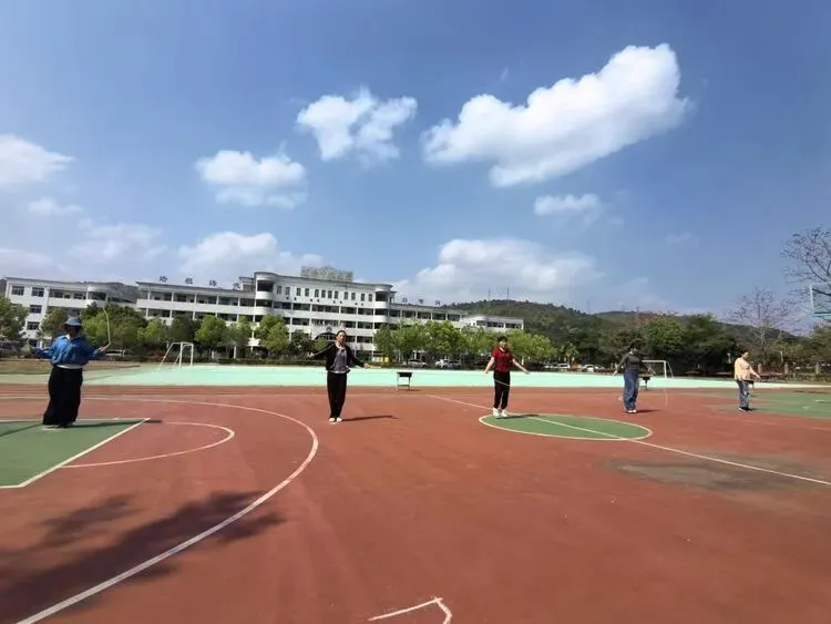 丰顺中学举行中考百日誓师大会丨实验中学组织学生参观法治教育基地 第7张