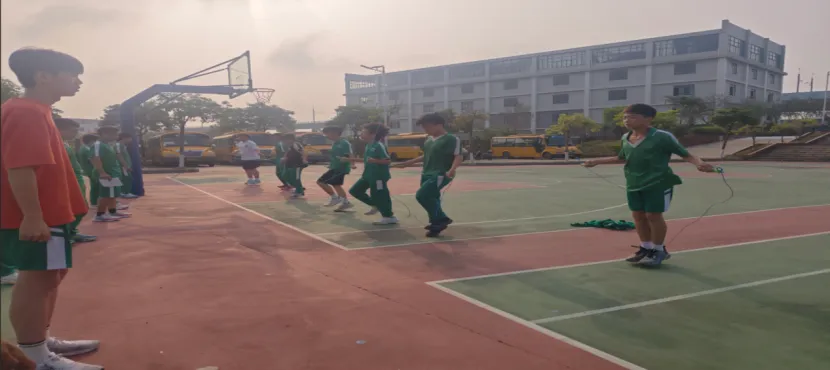 【美丽•嘉诚】打响中考第一枪,体育先行铸辉煌——石碁教育指导中心陆海老师莅临嘉诚学校指导体育备考 第11张