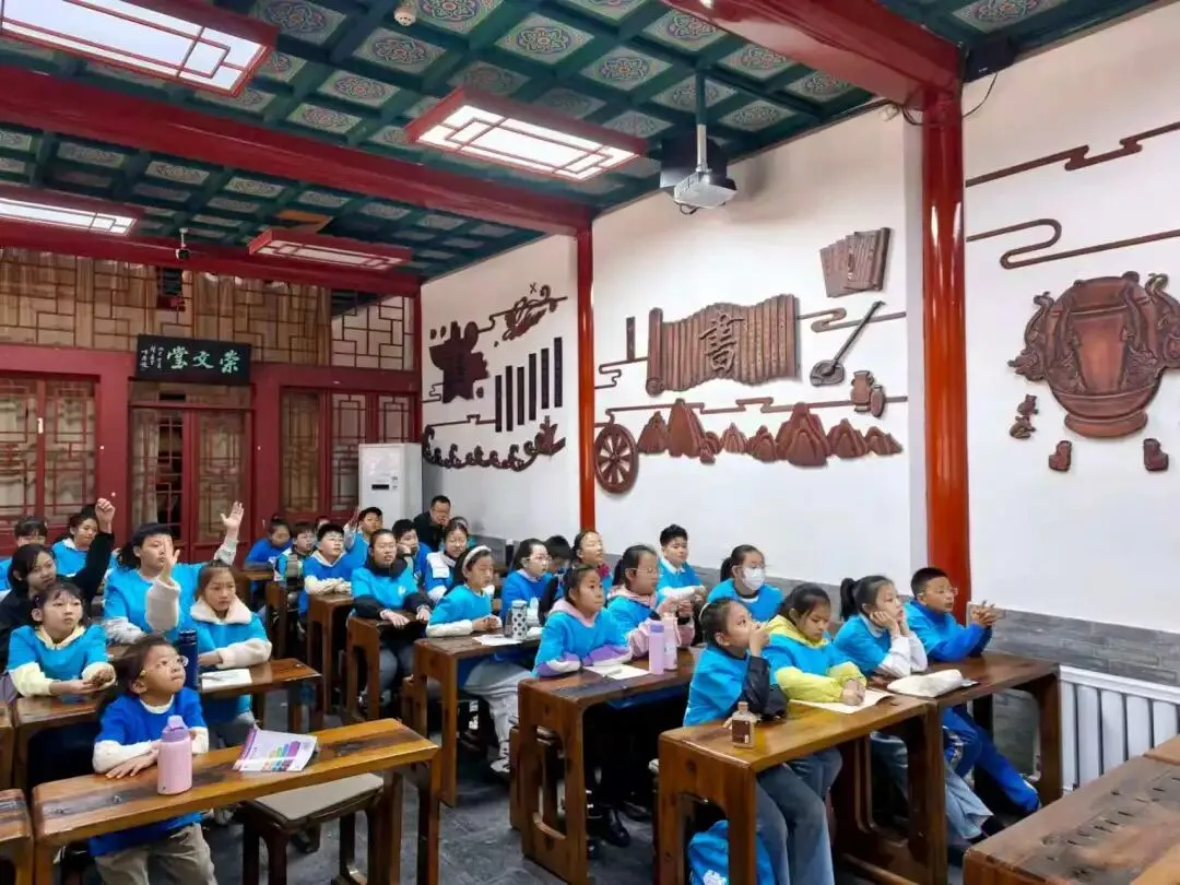 文庙里的阅读课:当“中考命题人”遇上小学高年级“黄金期” 第2张 文庙里的阅读课:当“中考命题人”遇上小学高年级“黄金期” 第2张