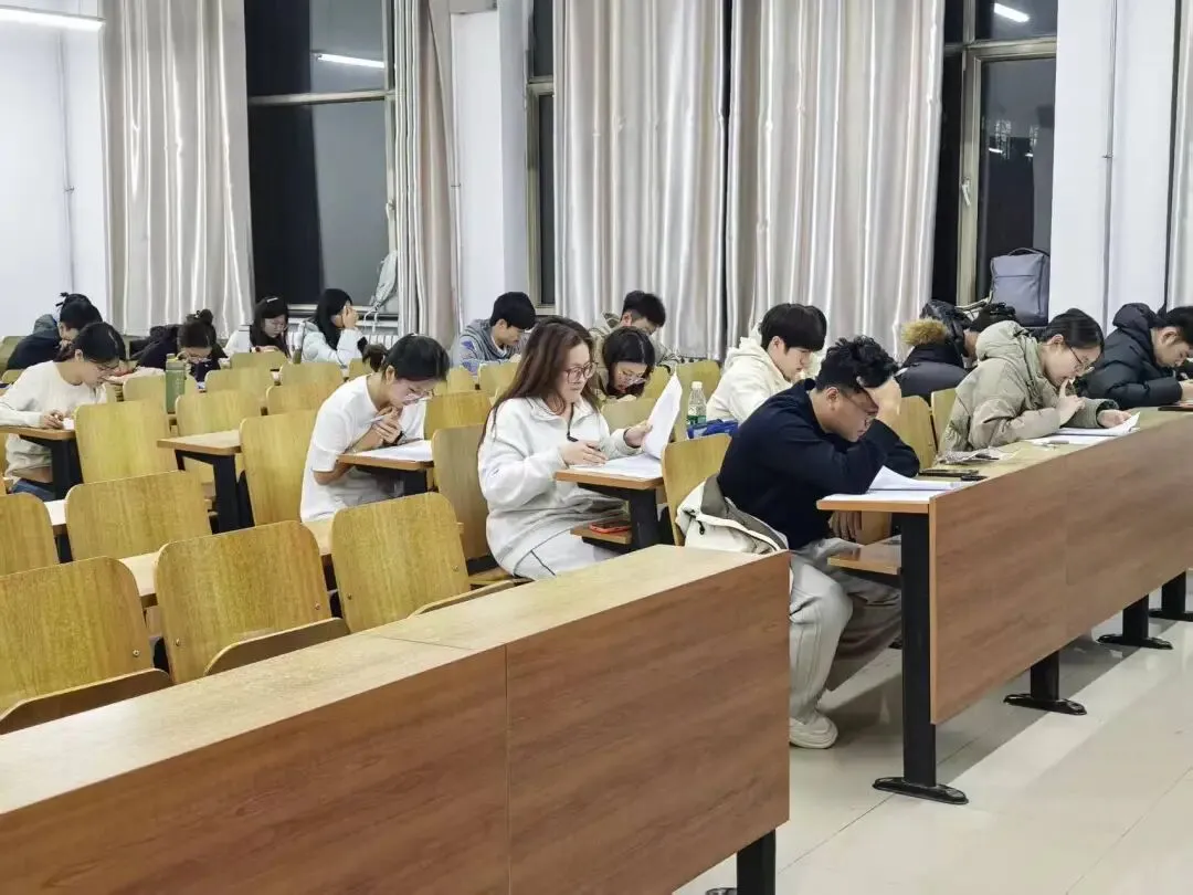 【资环学生会】“勤耕英语积跬步,四六模考蓄力量”——四院联合四六级圆满结束 第9张