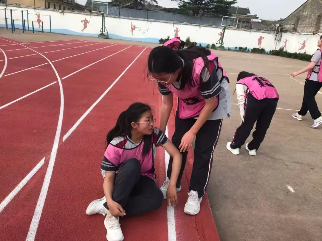 【冲刺中考】厉兵秣马战体测 文通学子展锋芒 第18张 【冲刺中考】厉兵秣马战体测 文通学子展锋芒 第18张