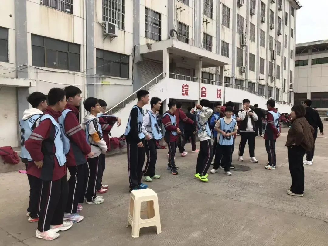 【冲刺中考】厉兵秣马战体测 文通学子展锋芒 第32张 【冲刺中考】厉兵秣马战体测 文通学子展锋芒 第32张