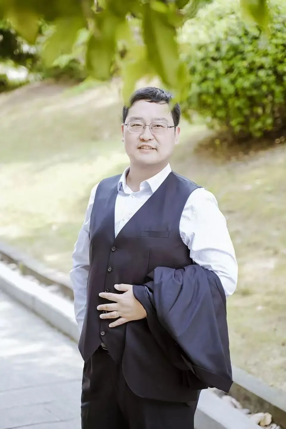 助力中考提分 不负每一份信任——重庆名师公益直播课《写出人物特点》教学反思 第6张 助力中考提分 不负每一份信任——重庆名师公益直播课《写出人物特点》教学反思 第6张