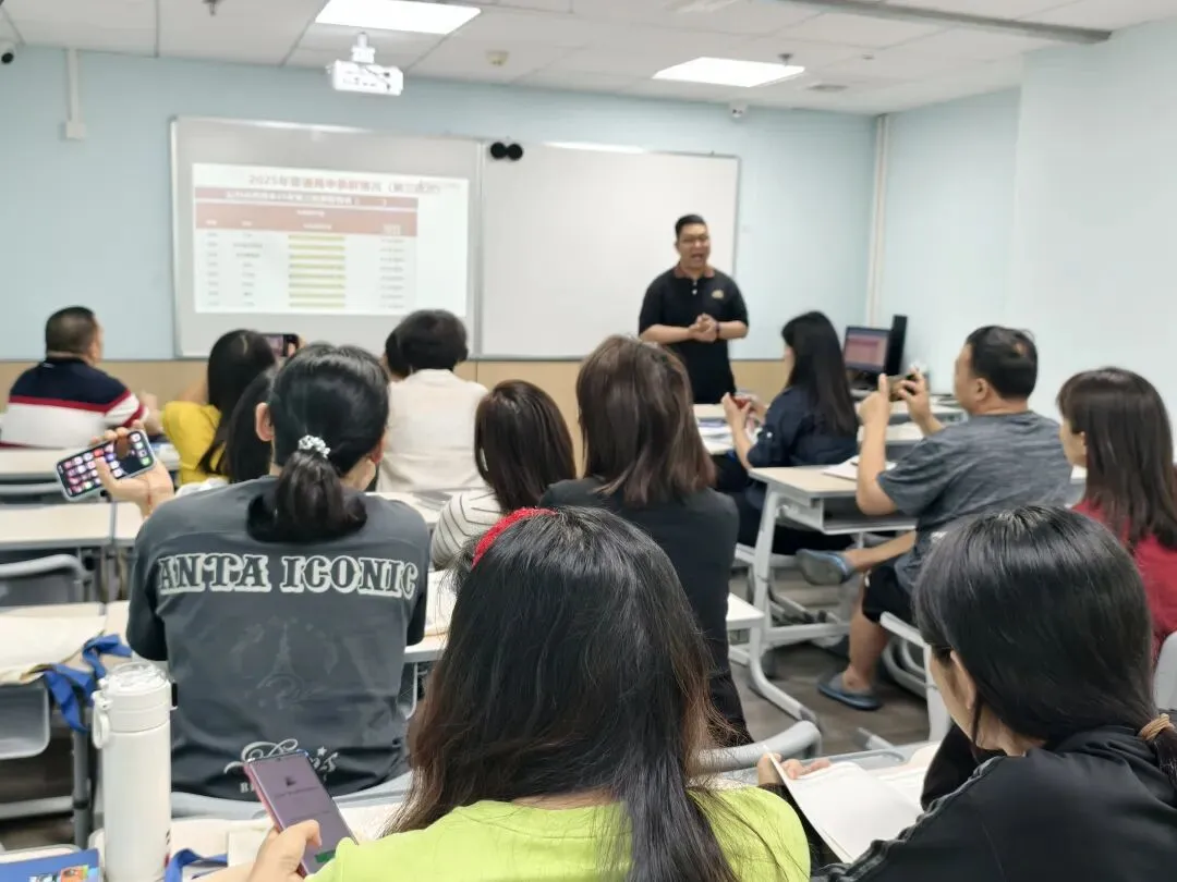 东湖场爆满,龙晖场风雨无阻!品读行中考志愿讲座及一模冲刺班即时护航 第13张