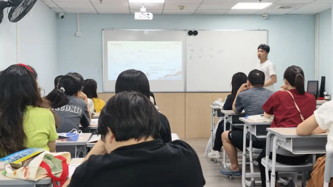 东湖场爆满,龙晖场风雨无阻!品读行中考志愿讲座及一模冲刺班即时护航 第24张