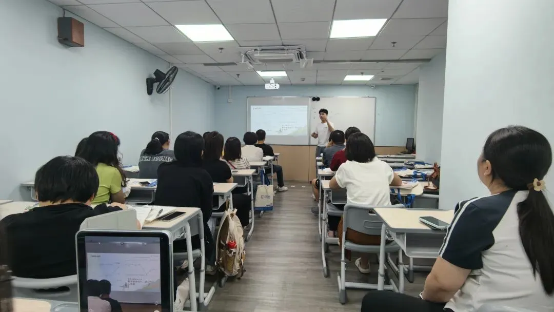 东湖场爆满,龙晖场风雨无阻!品读行中考志愿讲座及一模冲刺班即时护航 第25张