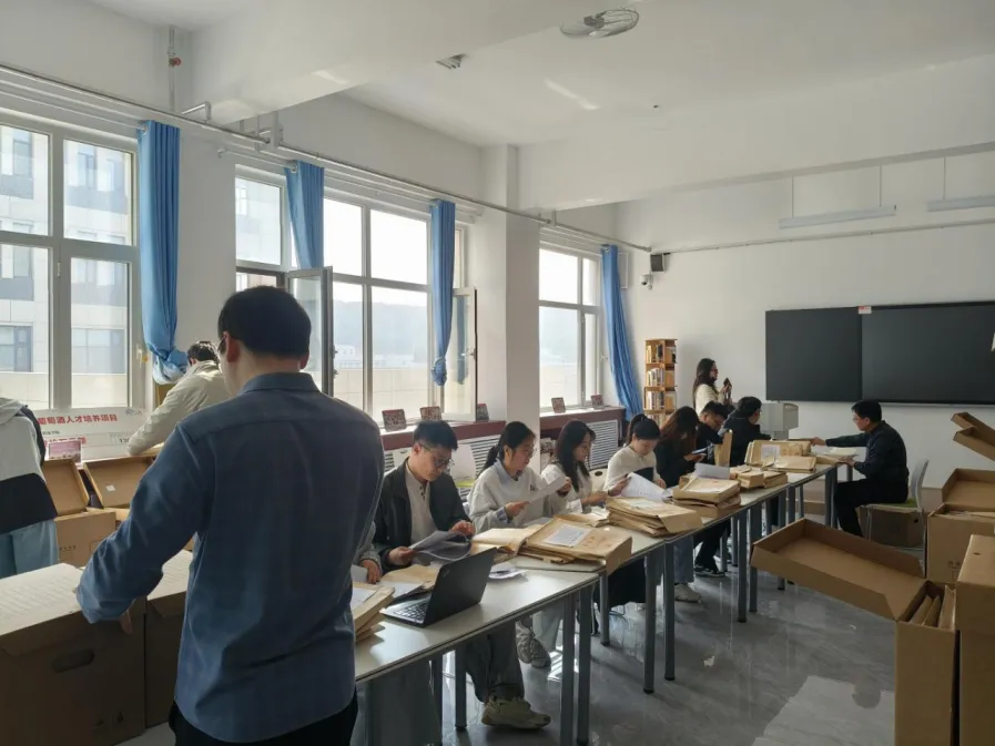 试卷互查促规范 交流互鉴提质效 —— 人工智能学院赴国际葡萄酒学院开展互查工作 第1张 试卷互查促规范 交流互鉴提质效 —— 人工智能学院赴国际葡萄酒学院开展互查工作 第1张