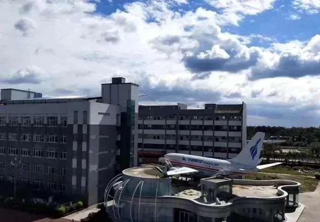 中考考不上普通高中,是选择私立还是职高? 第4张 中考考不上普通高中,是选择私立还是职高? 第4张