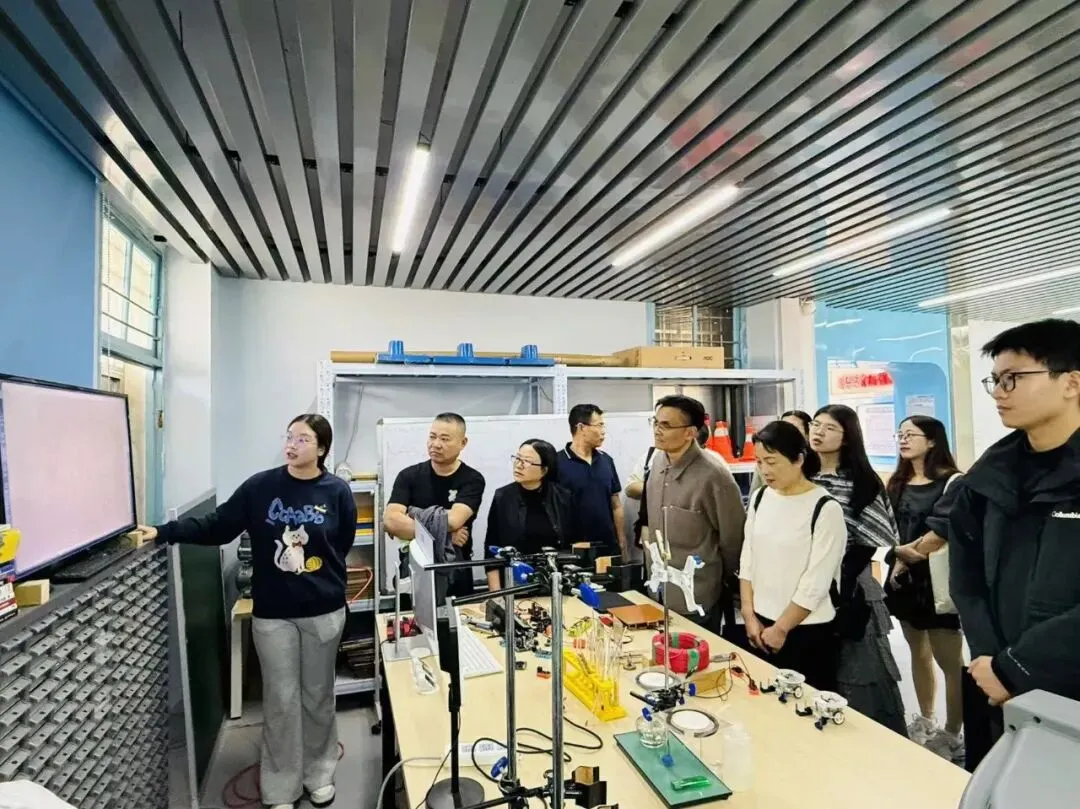 【开放办学】2026年福建省中考“名师面对面”第二轮冲刺复习策略研修班(数学)走进福建师大泉州附中 第4张