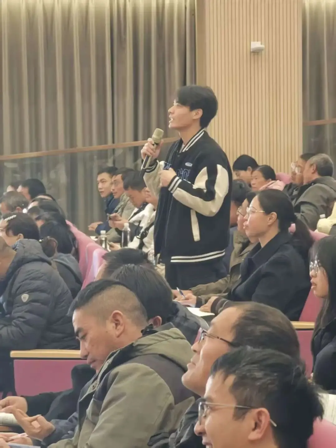 赋能中考备考!昭阳区2026届中考备课研讨会物理分会场落地我校,共研提质新路径 第42张 赋能中考备考!昭阳区2026届中考备课研讨会物理分会场落地我校,共研提质新路径 第42张