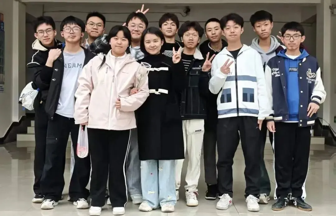 中考护航践初心,良师领航育新苗||熊庆箐老师:以思政铸品格,以陪伴赴 第9张