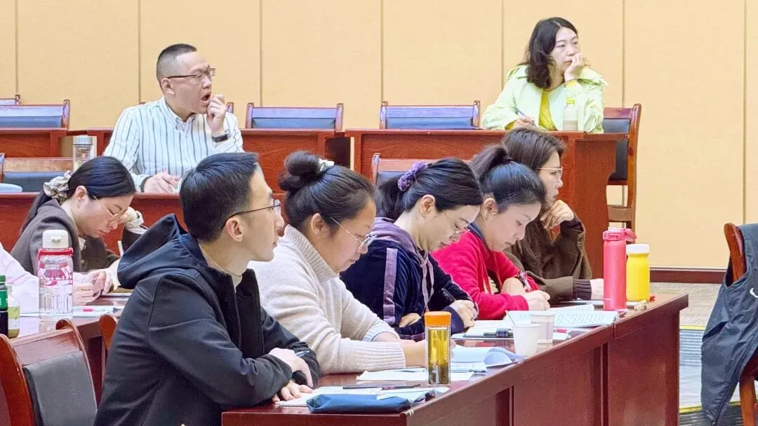 真题为纲,方法为刃|硕果学堂同等学力统考武汉3月英语强化课现场回顾! 第3张