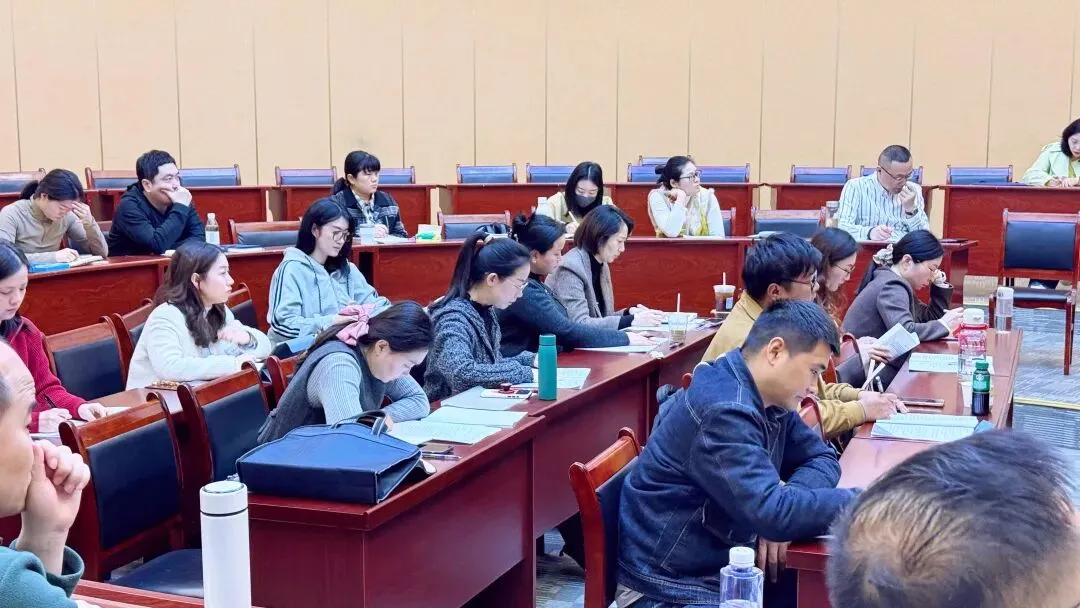 真题为纲,方法为刃|硕果学堂同等学力统考武汉3月英语强化课现场回顾! 第4张