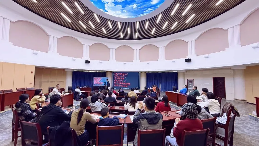 真题为纲,方法为刃|硕果学堂同等学力统考武汉3月英语强化课现场回顾! 第5张