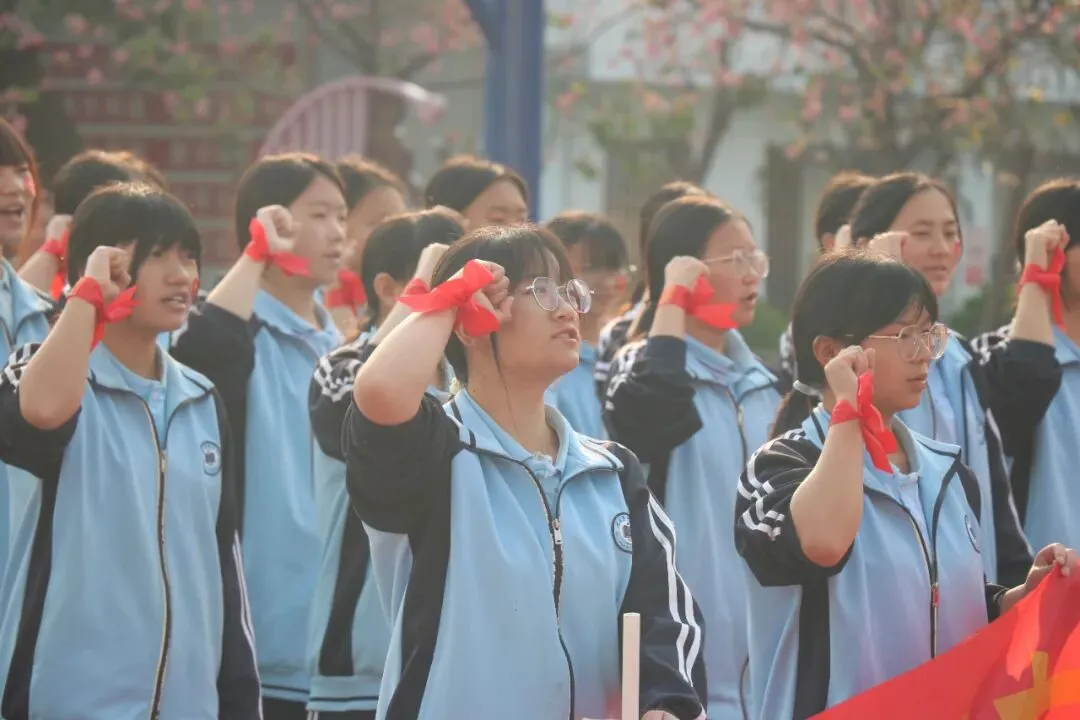 乘风破浪迎挑战,决战中考展锋芒——建水第四中学2026届中考誓师大会纪实 第28张 乘风破浪迎挑战,决战中考展锋芒——建水第四中学2026届中考誓师大会纪实 第28张