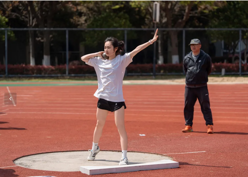 春风砺剑战模考 体教融合展锋芒 ——嘉兴市属高中体育术科高考全真测试在秀水高级中学举行 第11张 春风砺剑战模考 体教融合展锋芒 ——嘉兴市属高中体育术科高考全真测试在秀水高级中学举行 第11张