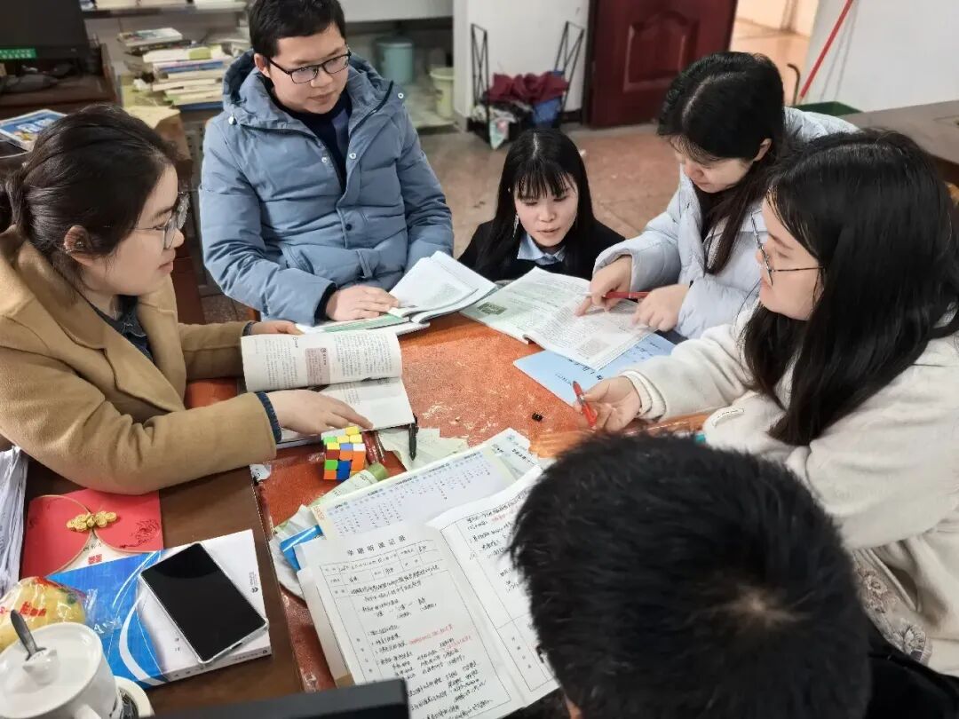 策马奋进研中考 精准施策启新程——星星中学初三教师赴长沙参加2026年春季命题研讨会 第20张