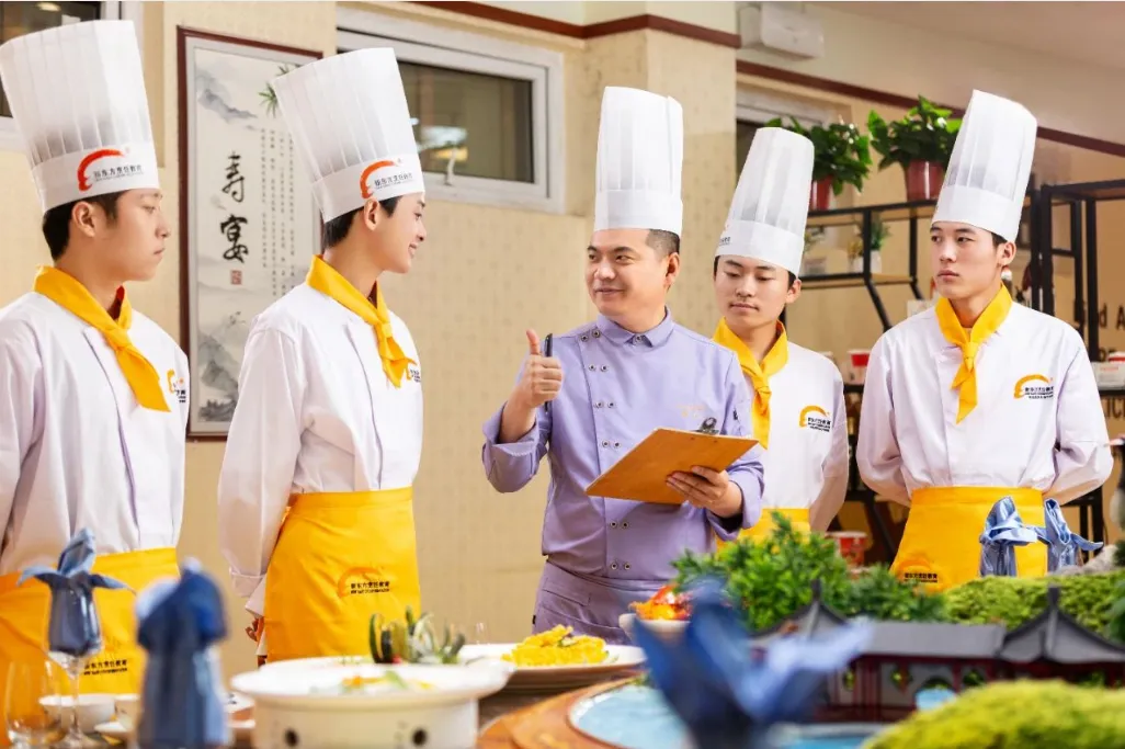 中考分流≠人生出局!重庆新东方给孩子另一条逆袭赛道(2026 最新) 第6张 中考分流≠人生出局!重庆新东方给孩子另一条逆袭赛道(2026 最新) 第6张