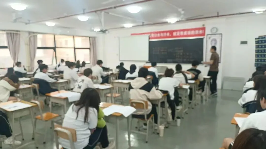 第二次模拟考试 | 华青教育双校区港澳班进行中 第2张