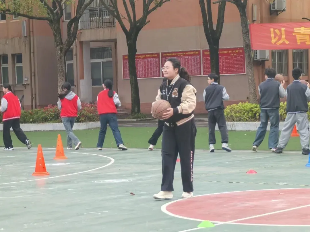 聚焦中考体育 赋能高效课堂|江都区2026届中考体育学科复习教学研讨会在我校举行 第2张
