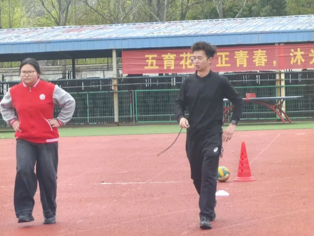 聚焦中考体育 赋能高效课堂|江都区2026届中考体育学科复习教学研讨会在我校举行 第4张