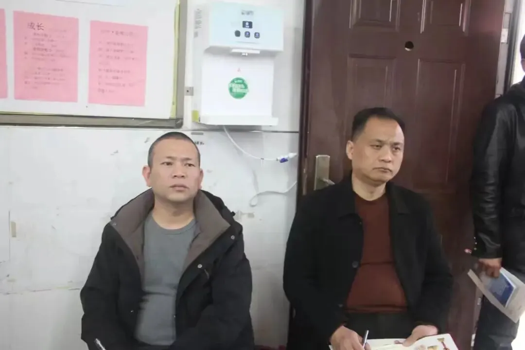 聚焦中考复习•共研教学提质——县教研室携专家莅临我校开展复习联片教学视导活动 第18张