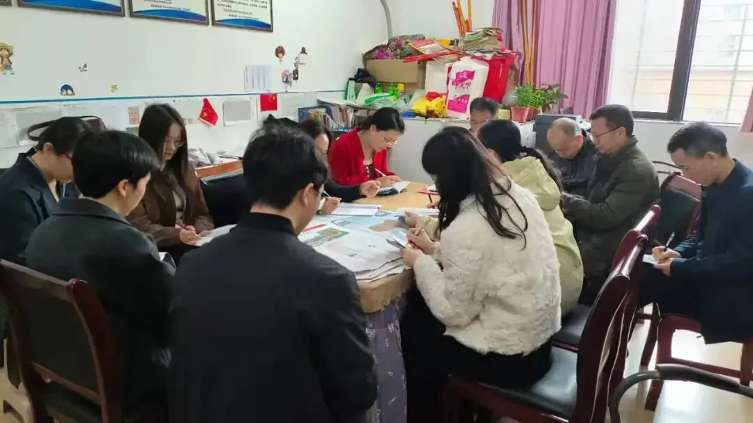 聚焦中考复习•共研教学提质——县教研室携专家莅临我校开展复习联片教学视导活动 第21张