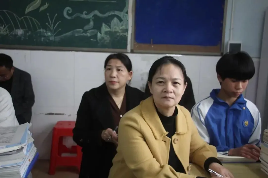 聚焦中考复习•共研教学提质——县教研室携专家莅临我校开展复习联片教学视导活动 第28张