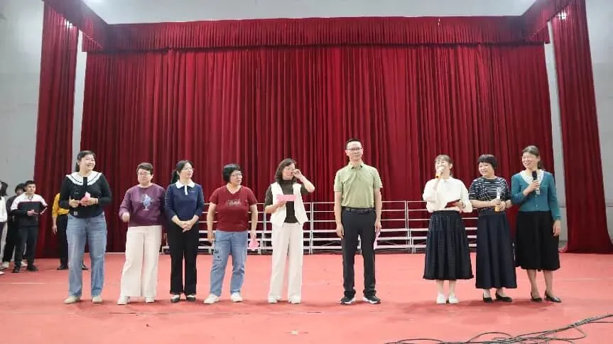 丰顺县东海中学举行“青春逐梦,决胜中考”誓师大会 第5张