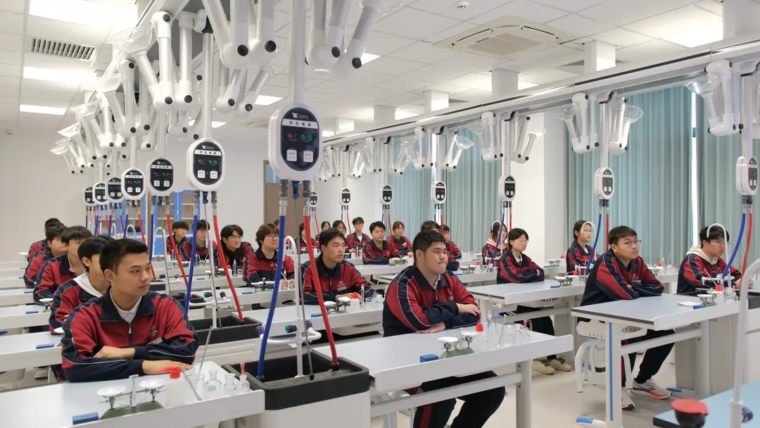 致初三家长:中考倒计时 选对高中 给孩子更稳的未来 第24张 致初三家长:中考倒计时 选对高中 给孩子更稳的未来 第24张