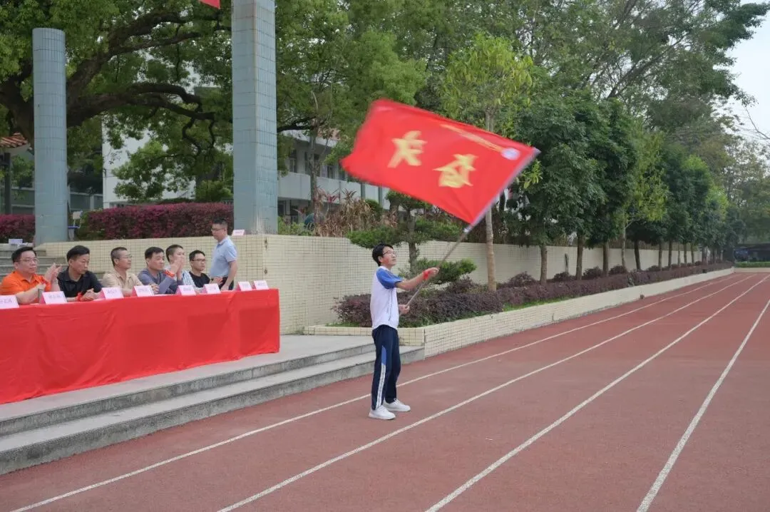 百年梅峰燃壮志 奋楫扬帆战中考|普宁市梅峰中学隆重举行学业奖表彰暨2026年冲刺誓师大会 第31张 百年梅峰燃壮志 奋楫扬帆战中考|普宁市梅峰中学隆重举行学业奖表彰暨2026年冲刺誓师大会 第31张