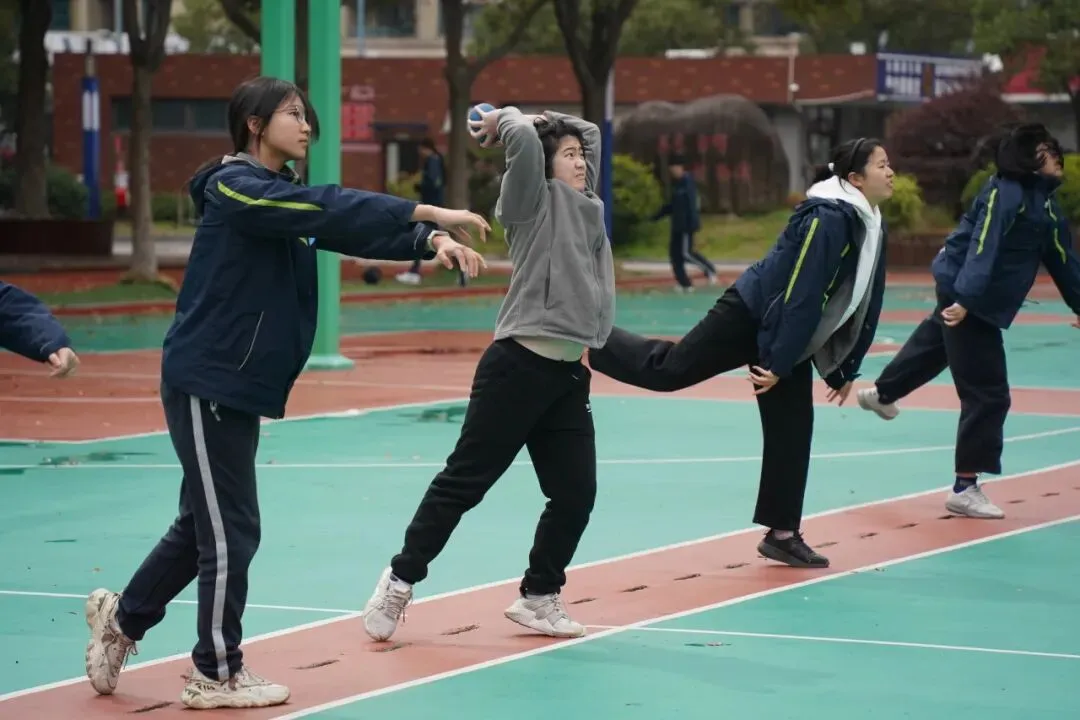 奋战体育中考!拼搏吧,少年! 第9张