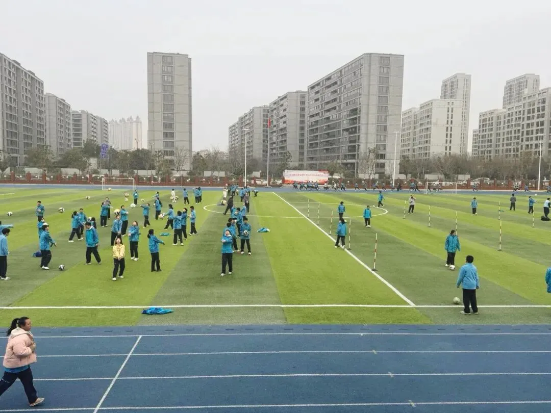 奋战体育中考!拼搏吧,少年! 第12张