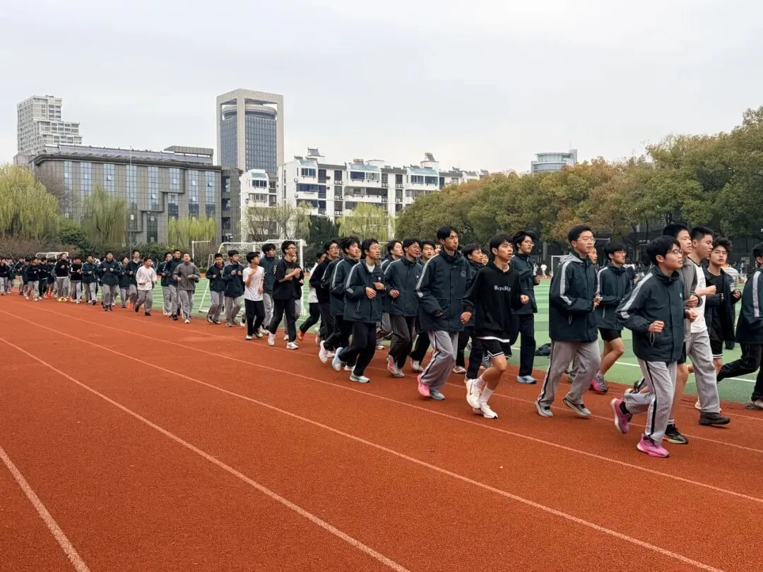 奋战体育中考!拼搏吧,少年! 第17张