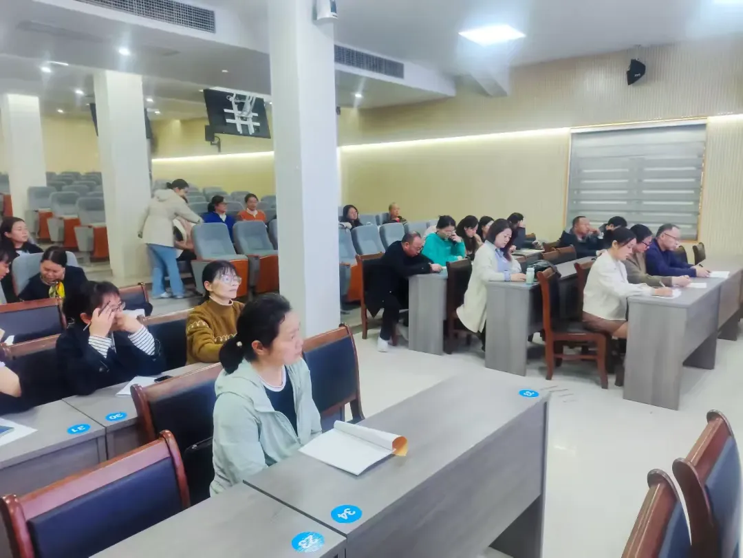 精研备考明方向 聚力提质战中考——浦城县举办2026届中考语文备考研讨会暨学科大集备活动 第13张