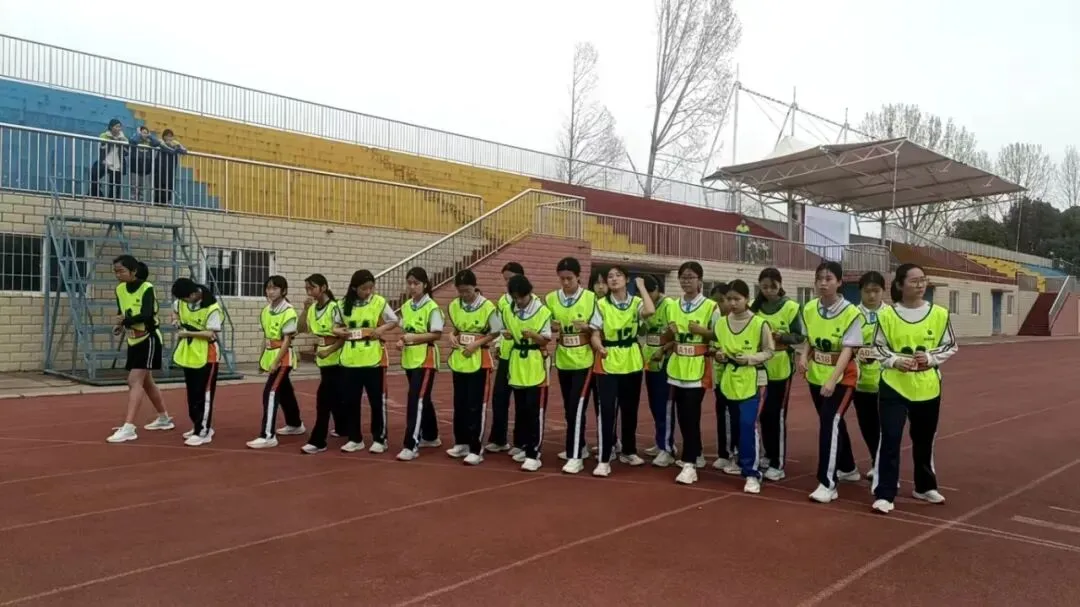 砺体强能迎中考 模拟实战砺锋芒——官庄二中体育中招模拟测试圆满落幕 第10张