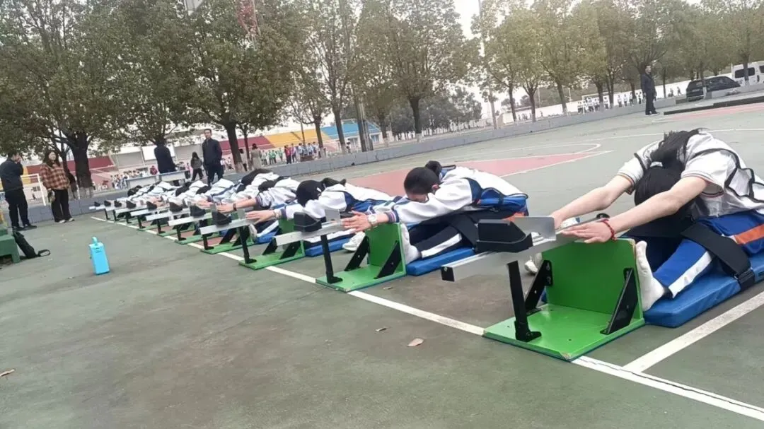 砺体强能迎中考 模拟实战砺锋芒——官庄二中体育中招模拟测试圆满落幕 第26张