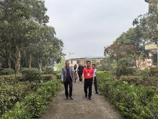 大同学校赴龙泉中学开展教学交流暨中考备考研讨活动 第3张 大同学校赴龙泉中学开展教学交流暨中考备考研讨活动 第3张