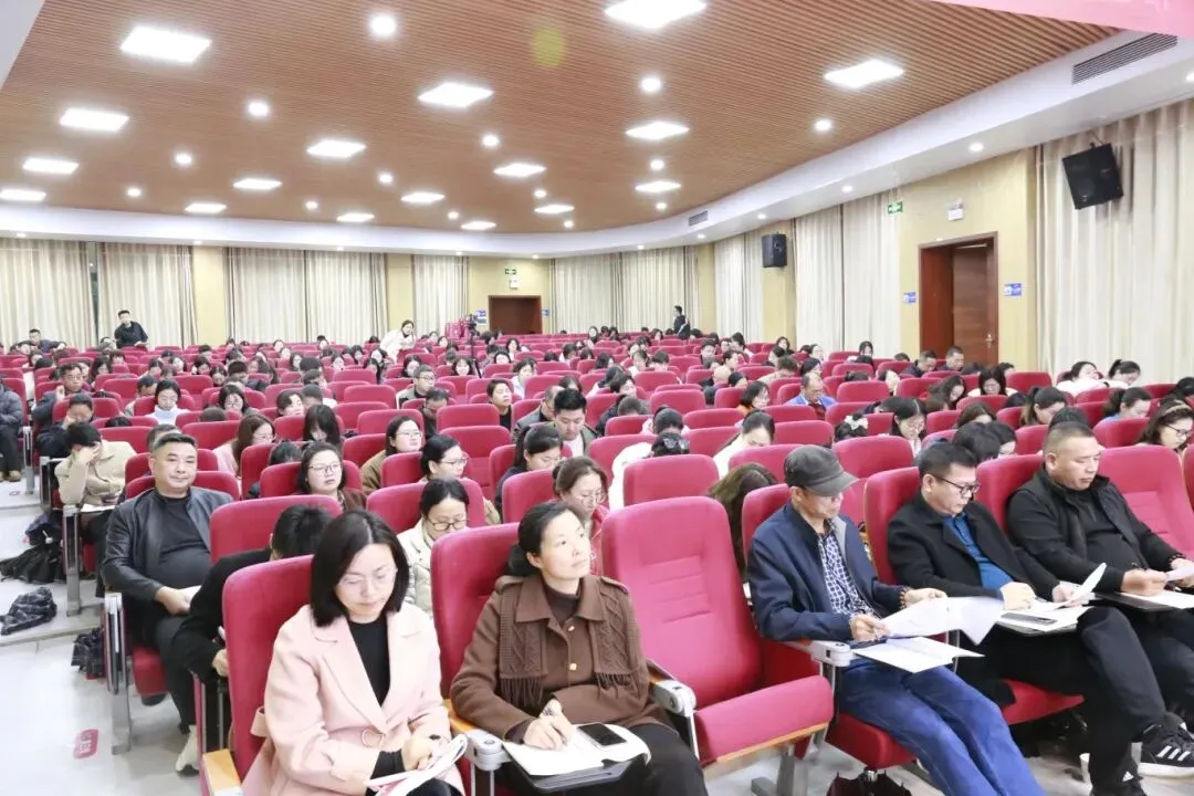 【弘毅头条】聚焦新中考,深耕“壮腰”路——岳阳市初中“壮腰工程”推进暨2026年历史学科复习备考研讨活动圆满落幕 第3张