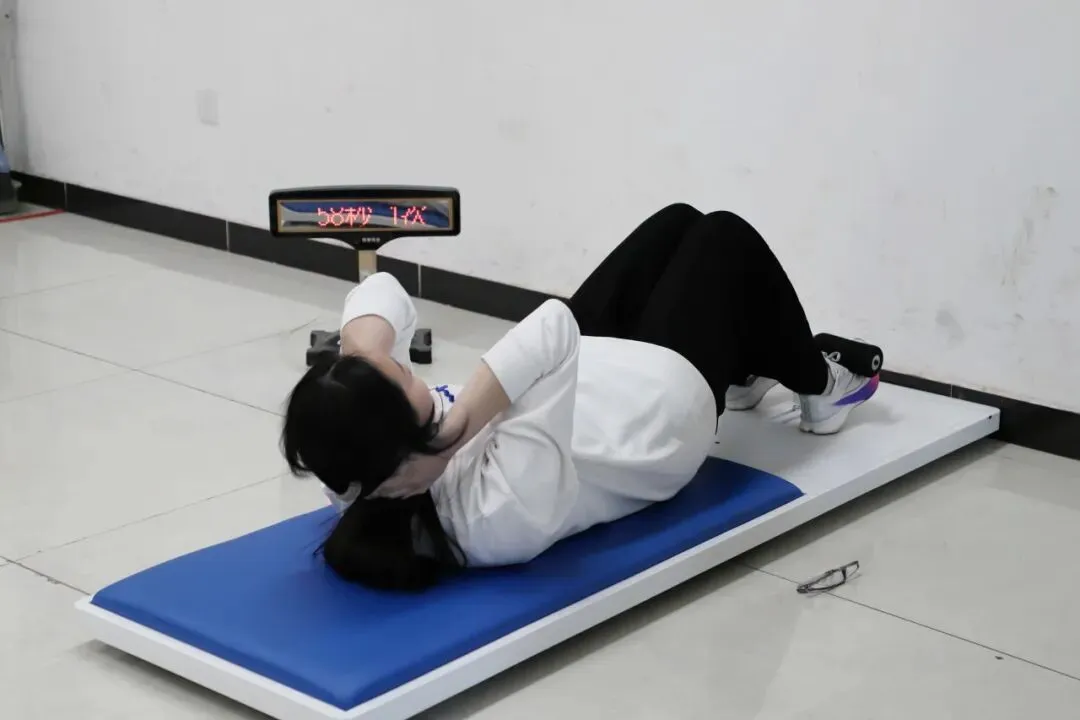 磨砺技能 备战体考 | 我校举办第二次中考体育模拟测试活动 第22张