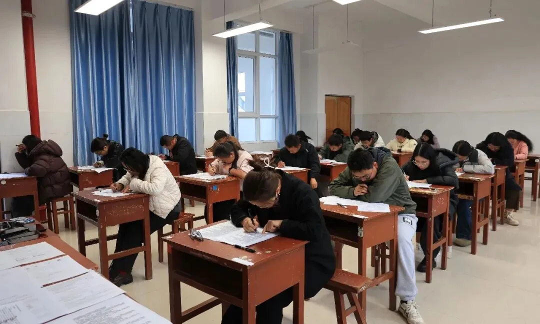 以赛砺师能 真题促成长 | 昌宁县第一中学2026年春季学期青年教师高考重组比赛圆满落幕 第6张