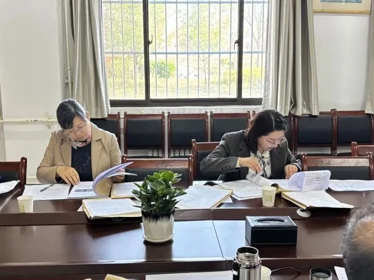 传媒学院迎试卷专项检查 促教学质量提升 第4张