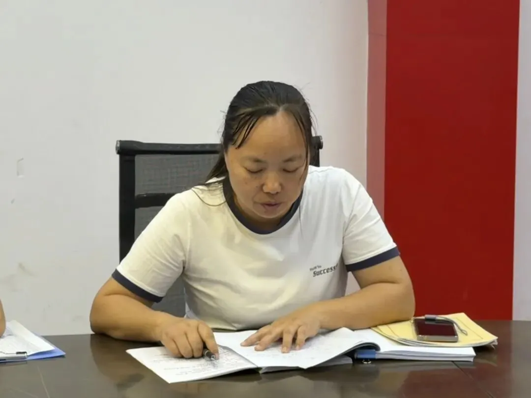 凝心聚力战中考,精准施策创佳绩!乐东黎族自治县尖峰岭职工子弟学校圆满召开2026届、会考备考工作专题会议 第19张