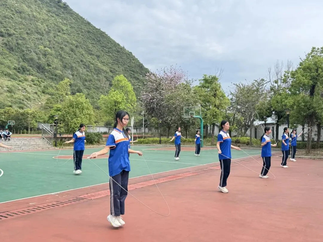 【兴中·体育】以模考砺锋芒,以匠心助远航——兴坪镇初级中学举行2026年体育中考测试 第16张