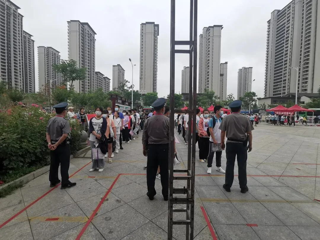 三一动态|暖心助力中考,三十一中考点贴心服务让考生感觉“有点甜” 第3张