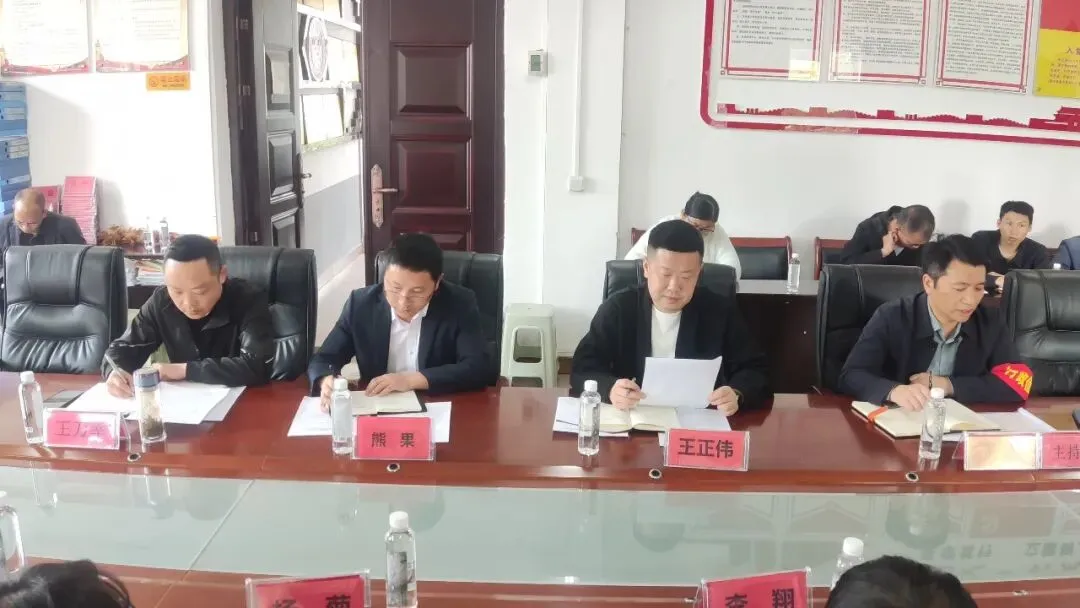 校际交流促备考 同心聚力迎中考——关索中学与德艺学校开展备考策略研讨活动 第4张