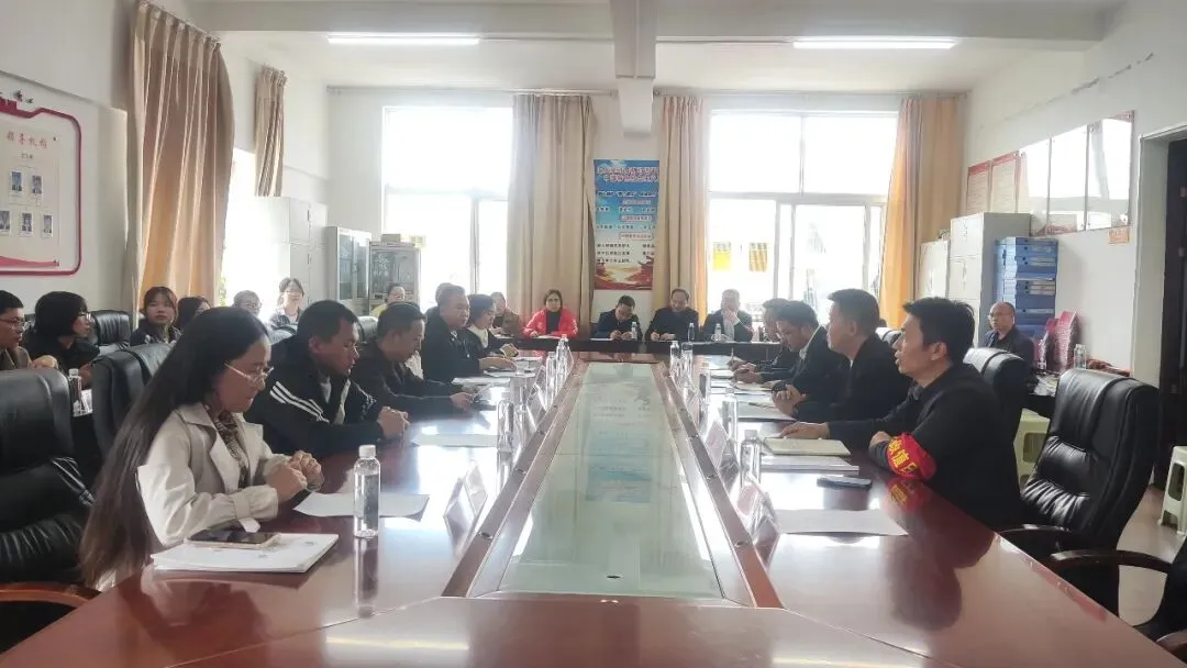 校际交流促备考 同心聚力迎中考——关索中学与德艺学校开展备考策略研讨活动 第18张