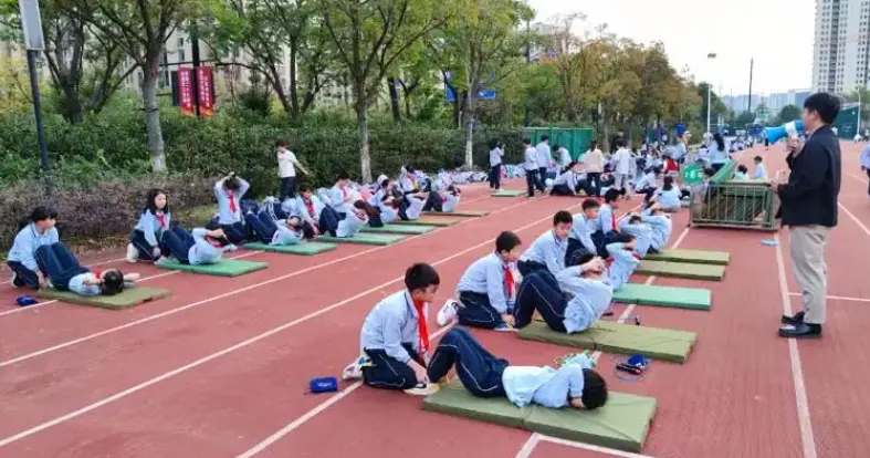 2026 中考体育满分全攻略:训练、技巧、临场准备一站式指南! 第4张