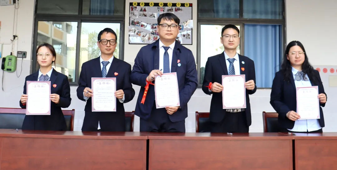 【提质控本年】聚精英燃少年锐气,战中考展新时代风采 | 汝州市新时代精英学校 第21张